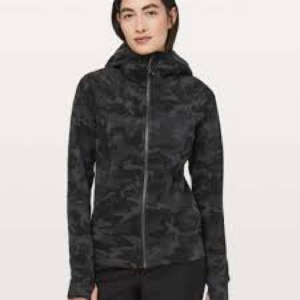NWT Black Camo Lululemon Scuba 0